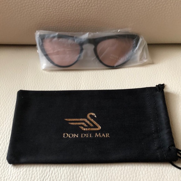 Sunglasses - Picture 5 of 5